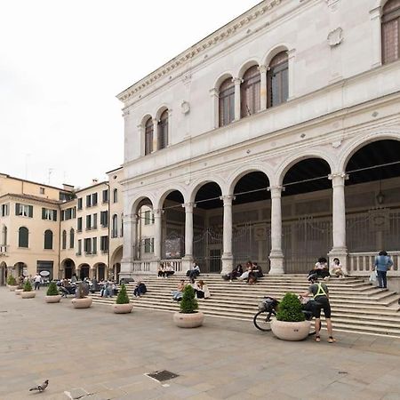 Enjoy Home - Appartamento Orologio, Piazza Dei Signori Падуя Екстер'єр фото